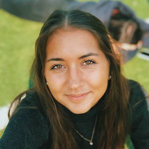 Meet your Posher, Daniela
